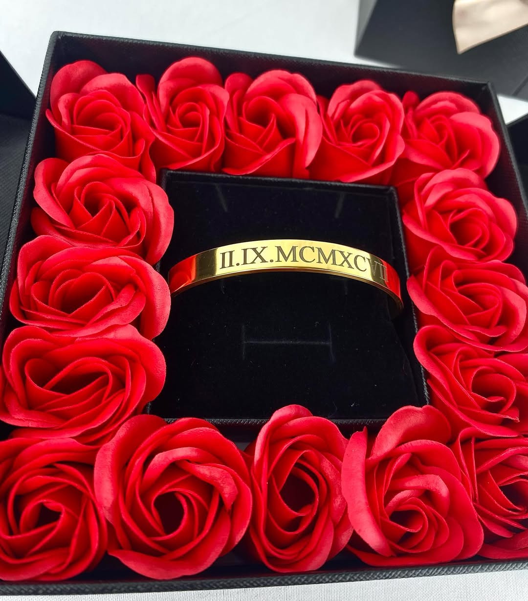 Personalisierter Armreif – 18 Karat vergoldet oder versilbert – mit Wunschgravur